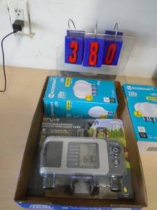 Flat with electronics. As shown. CASH ON SITE ONLY. PICKUP IS MONDAY MAY 11TH FROM 11 AM TO 4 PM. REGARDLESS WHAT THE SCHEDULE STATES.
