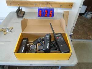 Box of wakie talkie radios. As shown. CASH ON SITE ONLY. PICKUP IS MONDAY MAY 11TH FROM 11 AM TO 4 PM. REGARDLESS WHAT THE SCHEDULE STATES.