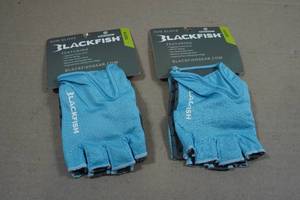 2 Blackfish Guide Gloves - Large