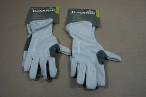 2 Blackfish Guide Gloves - Small