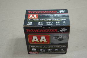 25 Winchester AA 12 Gauge 2-34 Low Noise 8 Shot Shotshells