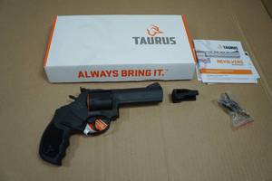NEW Taurus M44 Tracker .44 Magnum.44 Spl Double-Action Revolver - 4 Barrel