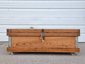 Very Nice Antique 1880s era Carpenters Chest on Casters&nbsp