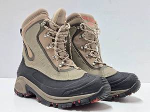 Like-New or New COLUMBIA Cold Weather Boots - Size 8