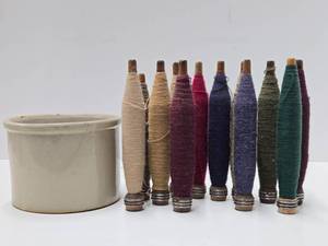 Group of Old Vintage Primitive Wooden Spools wYarn&nbsp
