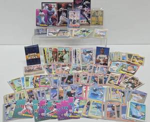 Estate Lot of Assorted Vintage Baseball Cards