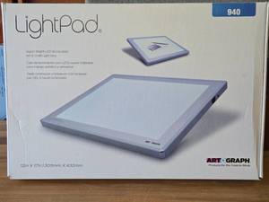 Working ARTOGRAPH LightPad 940