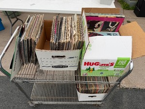 Large UNSEARCHED Estate Lot of Vintage Vinyl Records #2