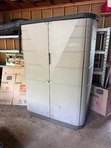LARGE Rubbermaid Garage Cabinet&nbsp