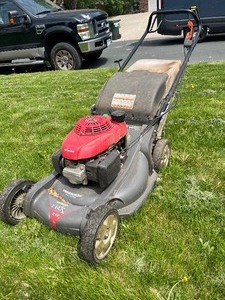 Nice Working HONDA HRX-217 Easy Start Lawnmower