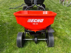 Like-New or New ECHO Model RB-60 Spreader