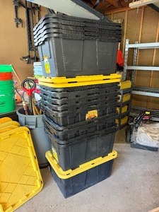 Lot of 15 Large Heavy Duty Black &amp Yellow Totes wLids