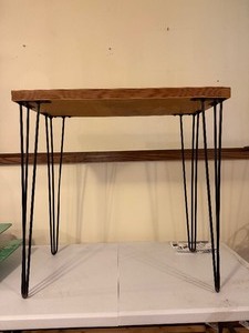 Vintage 1960s era Mid Century Hairpin Leg Table