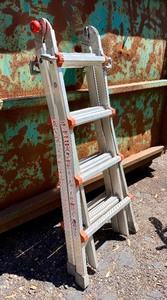 Like-New LITTLE GIANT Folding Ladder System