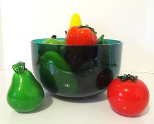 Large Bowl Full of Art Glass Fruit