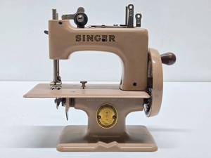 Wonderful Collection of Vintage &amp Antique Toy Sewing Machines #17