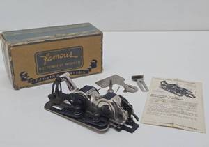 Wonderful Collection of Vintage &amp Antique Toy Sewing Machines #39