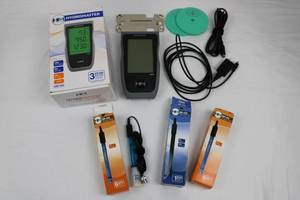 HM Digital HydroMaster HM-500 pH Monitor with Stand, Probes & Buffer Solutions