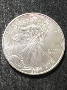 1997 AMERICAN SILVER EAGLE 1 TROY OZ .999 FINE SILVER