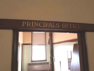 PRINCIPALS OFFICE PLUS 150 ANTIQUE TRIM BOARD