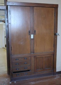 BUILT IN CABINET   R322