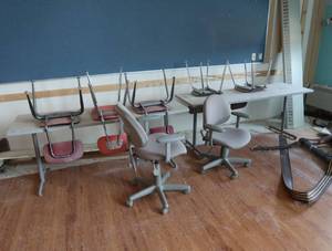 OFFICE FURNITURE  R 322