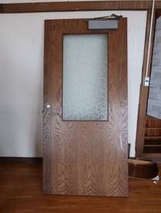 2 SOLID DOORS  R 325