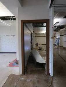 LARGE AMT OF TRIM (LUNCHROOM)