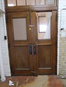 ANTIQUE DOUBLE DOOR AND HARDWARE