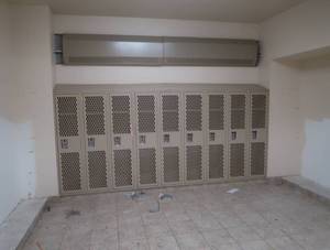 9 METAL MESH LOCKERS