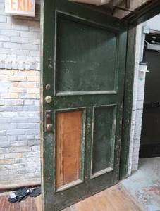 ANTIQUE GREEN DOOR