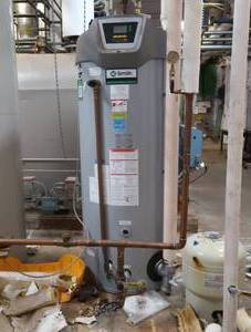 HOT WATER HEATER