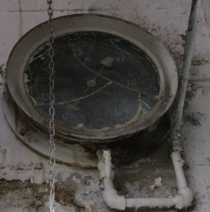 LARGE PRESSURE GAGE
