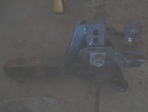 BALL AND HITCH