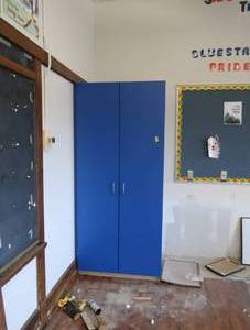 BLUE CABINET R204