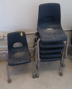 6 SMALL CHILD CHAIRS