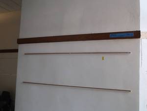 APPROX150 OF ANTIQUE TRIM BOARD IN HALLWAY. R202