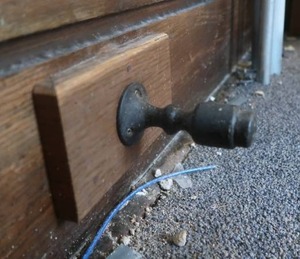 THE FIND OF THE DAY ANTIQUE DOOR STOP R229