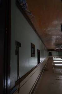 150 ANTIQUE HALLWAY TRIM