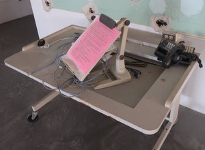 LARGE COMPUTER TABLE PLUS