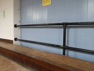 ROUND STEEL RAILING