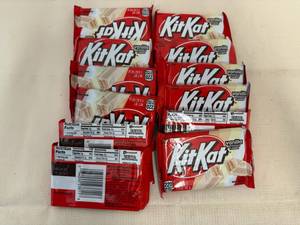 12x Vanilla Kit Kats
