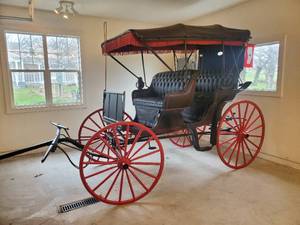 Gorgeous fully Manufactured Parry Mfg 2 seat Buggy Beautiful Condition Pinstripe Painted Original Seats.  Fantastic Buggy Willing to set Pickup date outside of Schedule.