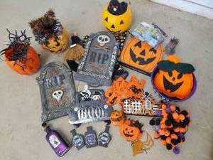 Large lot of Halloween Dcor Lots of misc items