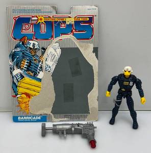 1988 Hasbro C. O. P. S. N Crooks BARRICADE Action Figure Complete With Card