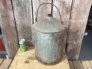 Vintage SOO LINE Metal Can