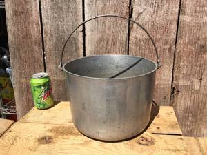 Vintage WAGNER WARE #769 Flat Bottom Kettle