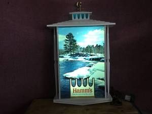 Another Classic Vintage HAMMS Beer Light with Winter Scene - Nice