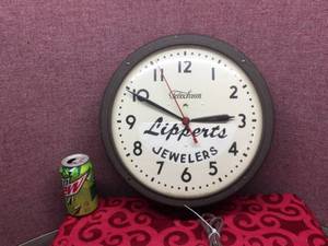Vintage TELECHRON 1H912 CommercialSchoolhouse Wall Clock - Works