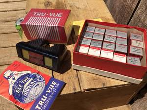 Vintage TRU-VUE Stereoscope with 20 Films
